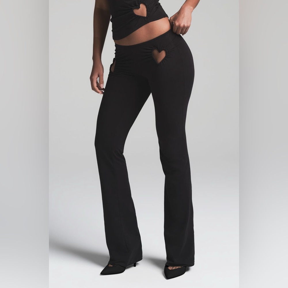 Skims Heart Flare Legging - Soot Black XS